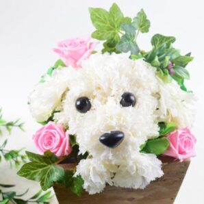 【マルチーズ】花っぷり フラワーペット／プリザーブドフラワー カーネーション 犬 動物 花 ペット　お供え　誕生日