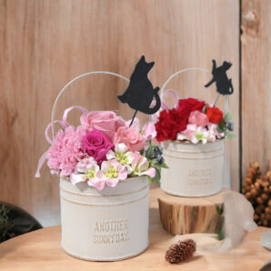 花と猫【ピンク&レッド】プリザーブドフラワー 猫 動物 ペット  プレゼント フラワーギフト　誕生日